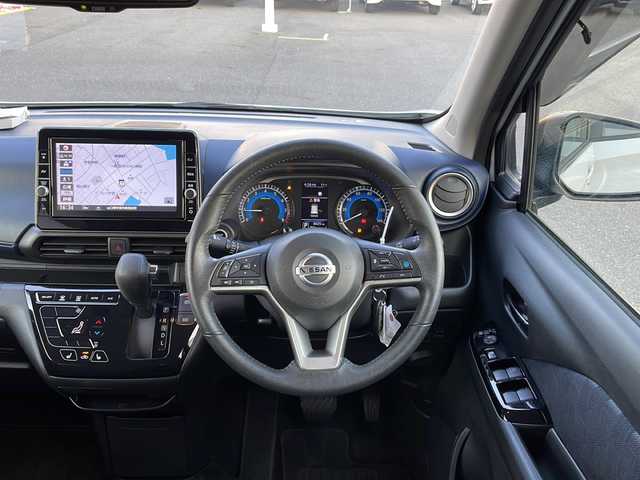 日産 デイズ HWS Gターボ アーバンクロム プロパイロットED 山口県 2021(令3)年 0.8万km ホワイトパール 寒冷地仕様/9インチ純正SDナビ【MM321D-L】/・CD/DVD/Bluetooth/MUSIC STOCKER/フルセグテレビ/ETC/ドライブレコーダー/アラウンドビューモニター/デジタルインナーミラー/LEDヘッドランプ/フォグランプ/オートハイビーム/電動パーキングブレーキ/オートブレーキホールド/スマートキー/スペアキー/プッシュスタート/ドアバイザー/純正15インチアルミホイール/純正フロアマット/D/N席シートヒーター/プロパイロット/衝突被害軽減システム/横滑り防止装置/前後ソナー/保証書/取扱説明書/記録簿