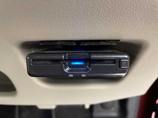 ダイハツ キャスト スタイル G ターボ SAⅢ 岐阜県 2018(平30)年 8.9万km ファイアークォーツレッドM Panasonicストラーダ9インチナビ（CIV-FIXVD）/フルセグ/BT/CD/DVD/BD/USB/バックカメラ/社外ETC/スマートアシストIII/・衝突軽減ブレーキ/・車線逸脱警報機能/・ハイビームアシスト/・誤発進抑制制御機能/・先行車発進お知らせ機能/・ハイビームアシスト/コーナーセンサー/純正フロアマット/サイドバイザー/LEDオートライト/フォグランプ/ベンチシート/プッシュスタート/アイドリングストップ/純正15インチAW