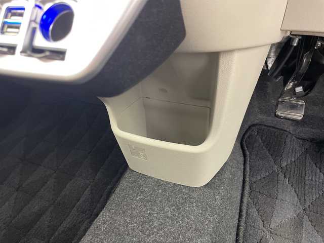 ダイハツ キャスト スタイル G ターボ SAⅢ 岐阜県 2018(平30)年 8.9万km ファイアークォーツレッドM Panasonicストラーダ9インチナビ（CIV-FIXVD）/フルセグ/BT/CD/DVD/BD/USB/バックカメラ/社外ETC/スマートアシストIII/・衝突軽減ブレーキ/・車線逸脱警報機能/・ハイビームアシスト/・誤発進抑制制御機能/・先行車発進お知らせ機能/・ハイビームアシスト/コーナーセンサー/純正フロアマット/サイドバイザー/LEDオートライト/フォグランプ/ベンチシート/プッシュスタート/アイドリングストップ/純正15インチAW