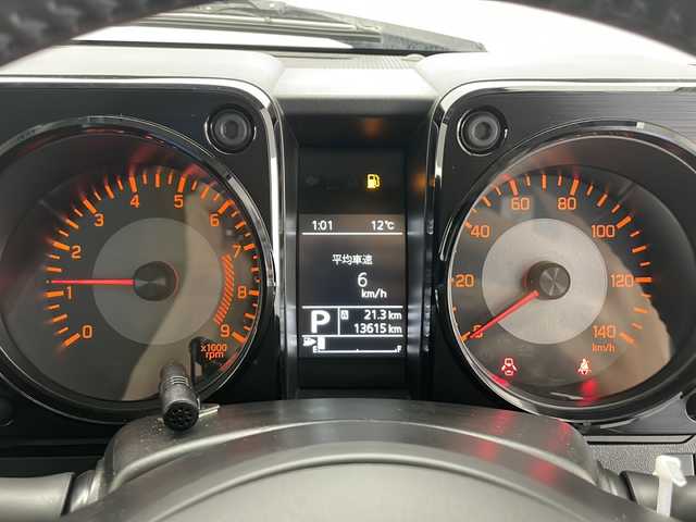 スズキ ジムニー XC 長野県 2020(令2)年 1.4万km ジャングルグリーン 4WD/社外ディスプレイオーディオ&BT/クルーズコントロール/車線逸脱警報/衝突軽減ブレーキ/ダウンヒルアシストコントロール/前席シートヒーター/バックカメラ/ETC/LEDヘッドライト/オートライト/オートマチックハイビーム/フロントフォグんらプ/電動格納ミラー/ウィンカーミラー/ドアミラーヒーター/純正16インチAW装着/純正フロアマット/プッシュスタート/スマートキー