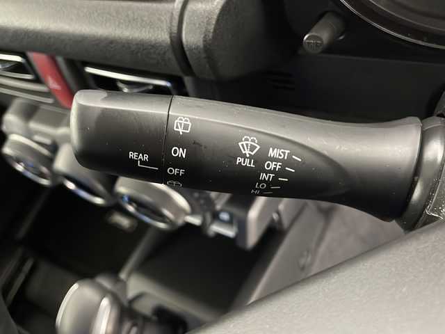 スズキ ジムニー XC 長野県 2020(令2)年 1.4万km ジャングルグリーン 4WD/社外ディスプレイオーディオ&BT/クルーズコントロール/車線逸脱警報/衝突軽減ブレーキ/ダウンヒルアシストコントロール/前席シートヒーター/バックカメラ/ETC/LEDヘッドライト/オートライト/オートマチックハイビーム/フロントフォグんらプ/電動格納ミラー/ウィンカーミラー/ドアミラーヒーター/純正16インチAW装着/純正フロアマット/プッシュスタート/スマートキー