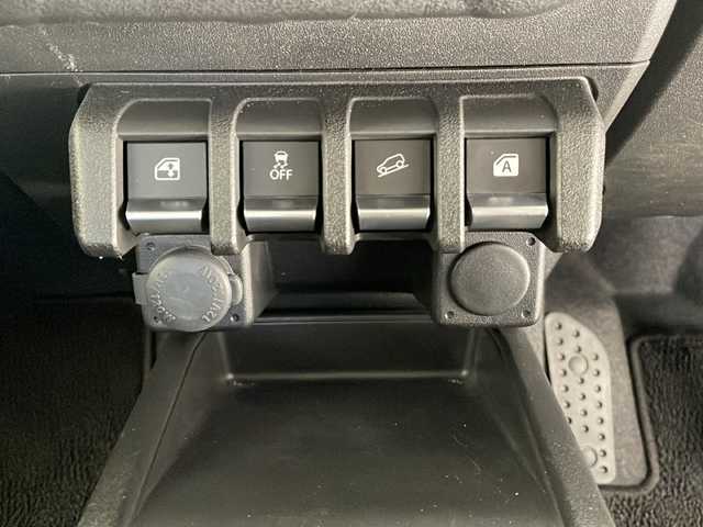 スズキ ジムニー XC 長野県 2020(令2)年 1.4万km ジャングルグリーン 4WD/社外ディスプレイオーディオ&BT/クルーズコントロール/車線逸脱警報/衝突軽減ブレーキ/ダウンヒルアシストコントロール/前席シートヒーター/バックカメラ/ETC/LEDヘッドライト/オートライト/オートマチックハイビーム/フロントフォグんらプ/電動格納ミラー/ウィンカーミラー/ドアミラーヒーター/純正16インチAW装着/純正フロアマット/プッシュスタート/スマートキー