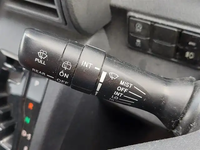 トヨタ シエンタ X 東京都 2015(平27)年 5.4万km ホワイトパールクリスタルシャイン TRDエアロ/純正ナビ/バックカメラ/片側パワースライドドア/アイドリングストップ/社外アルミホイール/ETC/横滑り防止装置