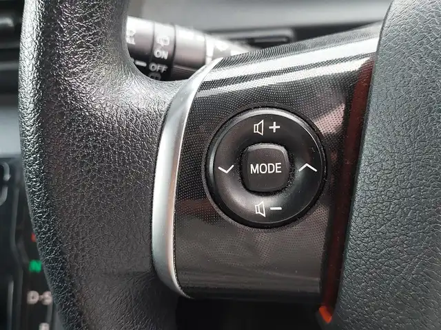 トヨタ シエンタ X 東京都 2015(平27)年 5.4万km ホワイトパールクリスタルシャイン TRDエアロ/純正ナビ/バックカメラ/片側パワースライドドア/アイドリングストップ/社外アルミホイール/ETC/横滑り防止装置