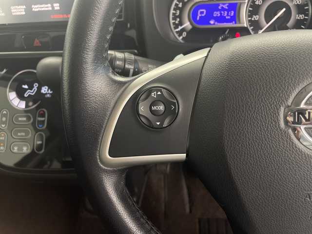 日産 デイズ ルークス ハイウェイスターX Gパッケージ 鹿児島県 2014(平26)年 5.8万km ブラック 純正ナビ　/（フルセグ/Ｂｌｕｅｔｏｏｔｈ/CD/DVD)　/アラウンドビューモニター　/両側パワースライドドア　/リアサーキュレーター　/シートバックテーブル　/後席サンシェード　/オートライト　/純正フロアマット　/純正アルミホイール/電動格納ミラー/純正ドアバイザー/ＥＴＣ