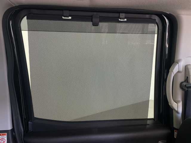 日産 デイズ ルークス ハイウェイスターX Gパッケージ 鹿児島県 2014(平26)年 5.8万km ブラック 純正ナビ　/（フルセグ/Ｂｌｕｅｔｏｏｔｈ/CD/DVD)　/アラウンドビューモニター　/両側パワースライドドア　/リアサーキュレーター　/シートバックテーブル　/後席サンシェード　/オートライト　/純正フロアマット　/純正アルミホイール/電動格納ミラー/純正ドアバイザー/ＥＴＣ