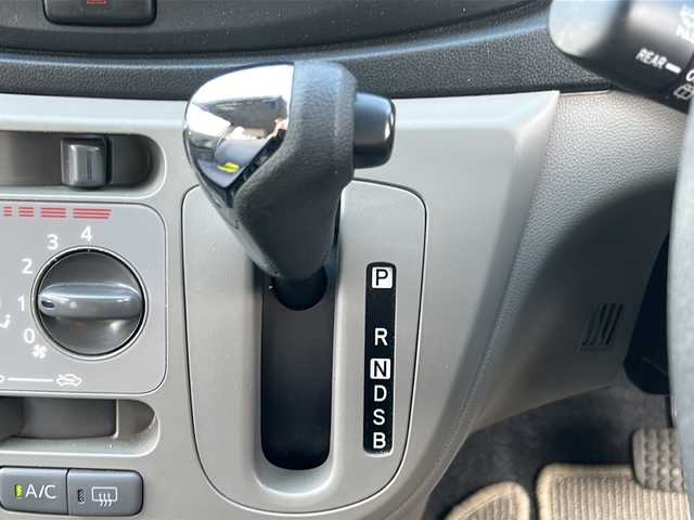 ダイハツ ミラ イース Xf 長野県 2016(平28)年 10.5万km パールホワイトⅢ ・純正フロアマット/・純正14インチアルミホイール/・取扱説明書/・保証書/・スペアキー