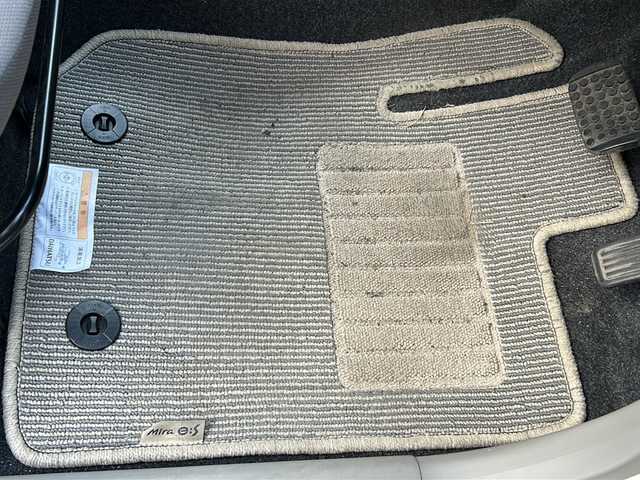 ダイハツ ミラ イース Xf 長野県 2016(平28)年 10.5万km パールホワイトⅢ ・純正フロアマット/・純正14インチアルミホイール/・取扱説明書/・保証書/・スペアキー