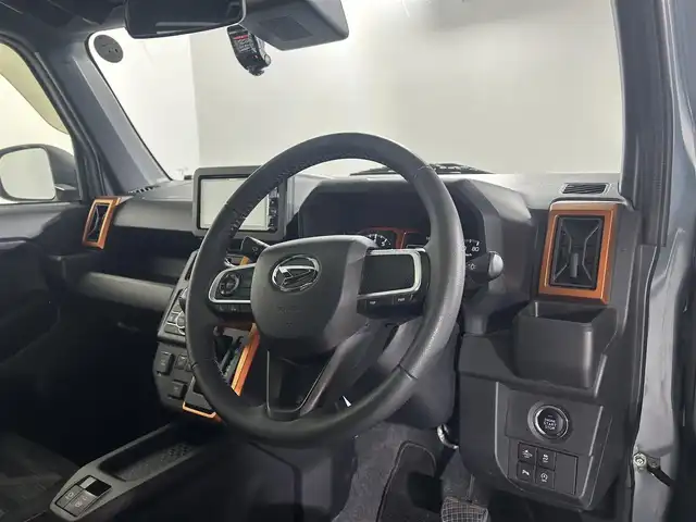 ダイハツ タフト G 大分県 2021(令3)年 5.5万km レイクブルーメタリック 純正7インチナビ/フルセグTV/CD/DVD/Bluetooth/バックカメラ/ガラスルーフ/衝突被害軽減システム/クリアランスソナー/LEDヘッドライト/オートライト/オートマチックハイビーム/LEDフォグライト/360度ドライブレコーダー/ETC/電子パーキング/ブレーキホールド/純正15インチアルミホイール/純正フロアマット/運転席・助手席シートヒーター/ステアリングスイッチ