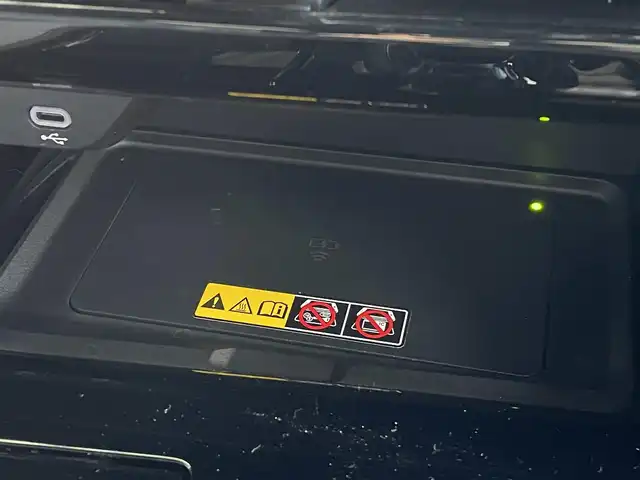 トヨタ ヴェルファイア ハイブリット Z プレミア 東京都 2024(令6)年 1.8万km ブラック 左右独立ムーンルーフ/純正14型ナビ/純正13.2型天吊モニター/ワイヤレス充電/デジタルミラー/BSM/シートベンチレーション/両側電動ドア/パワーシート/パワーバックドア/ETC2.0/ドライブレコーダー