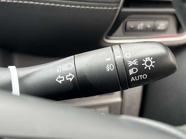 日産 セレナ ハイウェイスターVセレクションⅡ 広島県 2019(令1)年 4.7万km ダイヤモンドブラック 禁煙車/セーフティパックA/エマージェンシーブレーキ/車線逸脱警報/ハイビームアシスト/標識認識機能/速度標識認識/クルーズコントロール/コーナーセンサー/パーキングアシスト/社外7型ナビ【MDV-D706BT】/・フルセグ/CD/DVD/Bluetooth/ハンズフリー両側パワースライドドア/アラウンドビューモニター/革巻きステアリング/リアオートエアコン/ドライブレコーダー（DRVN530）/ETC/ステアリングスイッチ/オートライト/スマートキー/プッシュスタート/ドアバイザー