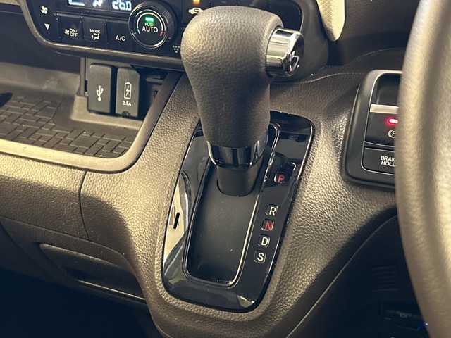 ホンダ Ｎ ＢＯＸ EX ターボ 岐阜県 2022(令4)年 1.8万km プレミアムサンライトホワイトパール ホンダセンシング/標識認識機能/後方誤発進抑制機能/オートハイビーム/アダプティブクルーズコントロール（ACC）/車線維持支援システム（LKAS）/先行車発進お知らせ機能/衝突軽減ブレーキ（CMBS）/誤発進抑制機能/純正ナビ/Bluetooth/バックカメラ/フルセグTV/ETC/ドライブレコーダー/後席サンシェード/歩行者事故低減ステアリング/路外逸脱抑制機能/助手席スーパースライドシート/オートリトラミラー/プラズマクラスター/アレルクリーンプラスシート/両側パワースライドドア/シートバックテーブル/前席シートヒーター/電子パーキング