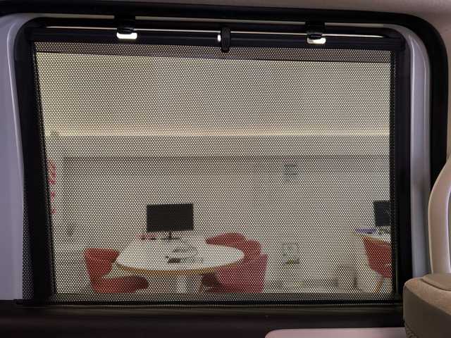 ホンダ Ｎ ＢＯＸ EX ターボ 岐阜県 2022(令4)年 1.8万km プレミアムサンライトホワイトパール ホンダセンシング/標識認識機能/後方誤発進抑制機能/オートハイビーム/アダプティブクルーズコントロール（ACC）/車線維持支援システム（LKAS）/先行車発進お知らせ機能/衝突軽減ブレーキ（CMBS）/誤発進抑制機能/純正ナビ/Bluetooth/バックカメラ/フルセグTV/ETC/ドライブレコーダー/後席サンシェード/歩行者事故低減ステアリング/路外逸脱抑制機能/助手席スーパースライドシート/オートリトラミラー/プラズマクラスター/アレルクリーンプラスシート/両側パワースライドドア/シートバックテーブル/前席シートヒーター/電子パーキング