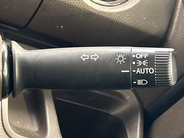 ホンダ Ｎ ＢＯＸ EX ターボ 岐阜県 2022(令4)年 1.8万km プレミアムサンライトホワイトパール ホンダセンシング/標識認識機能/後方誤発進抑制機能/オートハイビーム/アダプティブクルーズコントロール（ACC）/車線維持支援システム（LKAS）/先行車発進お知らせ機能/衝突軽減ブレーキ（CMBS）/誤発進抑制機能/純正ナビ/Bluetooth/バックカメラ/フルセグTV/ETC/ドライブレコーダー/後席サンシェード/歩行者事故低減ステアリング/路外逸脱抑制機能/助手席スーパースライドシート/オートリトラミラー/プラズマクラスター/アレルクリーンプラスシート/両側パワースライドドア/シートバックテーブル/前席シートヒーター/電子パーキング