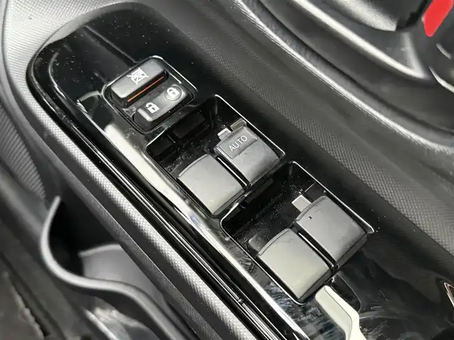 トヨタ アクア S スタイルブラック 千葉県 2020(令2)年 1.5万km ダークブルーマイカ トヨタセーフティセンス/・衝突軽減ブレーキ/レーンキープアシスト/・オートハイビーム/クリアランスソナー/純正7インチナビ(NSZT-W68T)/・フルセグ/BT/DVD/CD/バックカメラ/ステアリングスイッチ/ETC/アイドリングストップ/LEDヘッドライト/オートライト/スマートキー/プッシュスタート/純正フロアマット/サイドバイザー