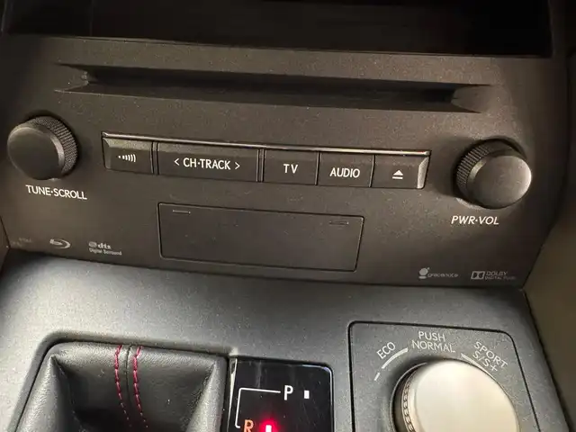 レクサス ＮＸ 300h Fスポーツ 兵庫県 2017(平29)年 8.8万km スターライトブラックガラスフレーク サンルーフ/革シート/パワーシート＆メモリーナビ/シートヒーター＆エアシーター/純正ナビ＆フルセグTV/（CD＆DVD＆SD＆BT）/アラウンドビューモニター/コーナーセンサー/ETC/ドラレコ前方/社外レーダー探知機/パワーバックドア/ステアリングリモコン/パドルシフト/スマーキー/プッシュスタート/スペアキー＆カードキー
