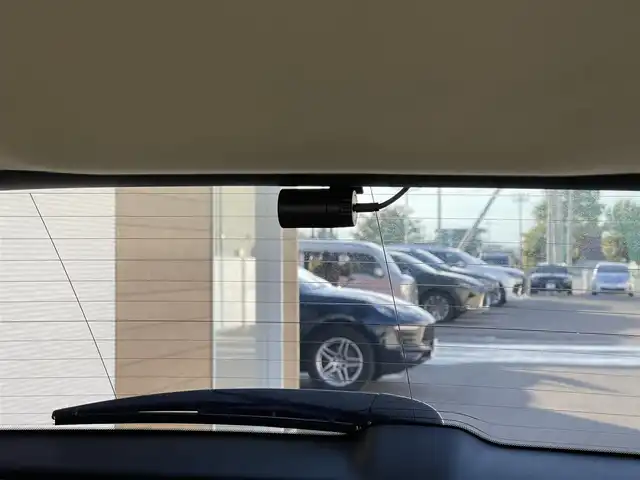 レクサス ＲＸ 450hL 山梨県 2020(令2)年 5.3万km グラファイトブラックガラスフレーク ６人乗り/３列シート/サンルーフ/全席シートＨ/前席ベンチレーション/ステアリングＨ/純正メモリナビ/フルセグＴＶ/ＢＴ/ＵＳＢ/ＡＣＣ/ＬＫＡ/ＢＳＭ/ＨＵＤ/ＥＴＣ２．０/取扱説明書/スペアキー