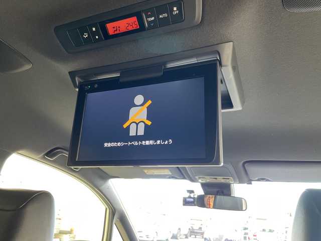 トヨタ エスクァイア Gi 岐阜県 2018(平30)年 6.9万km ホワイトパールクリスタルシャイン 純正10インチＳＤナビ【NSZN-Y68T】/フルセグテレビ/Bluetooth/USB/CD　DVD/HDMI/バックカメラ/純正フリップダウンモニター/クルーズコントロール/LEDヘッドライト/オートマチックハイビーム/両側パワースライドドア/ウッドコンビハンドル/合皮シート/シートヒーター(D/N席)/シートバックテーブル/社外ドラレコ/純正フロアマット/ビルトインETC/トヨタセーフティセンス/レーンデパーチャーアラート/プリクラッシュセーフティ