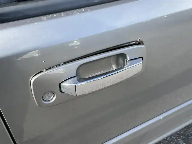 日産 エクストレイル Xt 道央・札幌 2004(平16)年 18.5万km チタニウムシルバー ４WD/寒冷地仕様/社外メモリーナビ/AM/FM/TV/ワイパーデアイサー/前席シートヒーター/レザーシート/革巻きステアリング/リモコンキー/HIDヘッドライト/フォグランプ/ヘッドライトレベライザー/電動格納ミラー/フロアマット/ドアバイザー/社外エンジンスターター