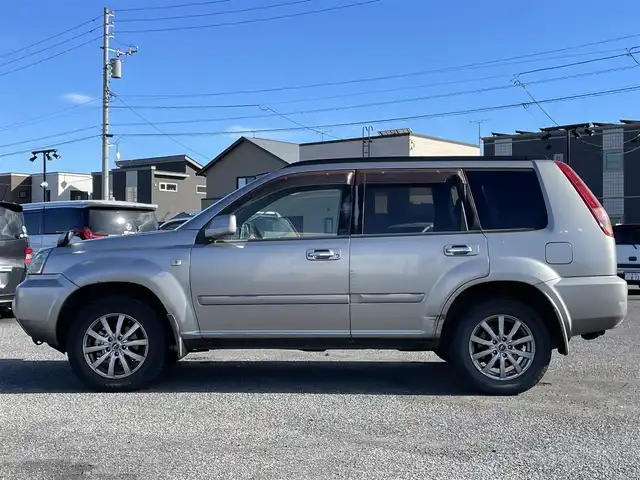 日産 エクストレイル Xt 道央・札幌 2004(平16)年 18.5万km チタニウムシルバー ４WD/寒冷地仕様/社外メモリーナビ/AM/FM/TV/ワイパーデアイサー/前席シートヒーター/レザーシート/革巻きステアリング/リモコンキー/HIDヘッドライト/フォグランプ/ヘッドライトレベライザー/電動格納ミラー/フロアマット/ドアバイザー/社外エンジンスターター