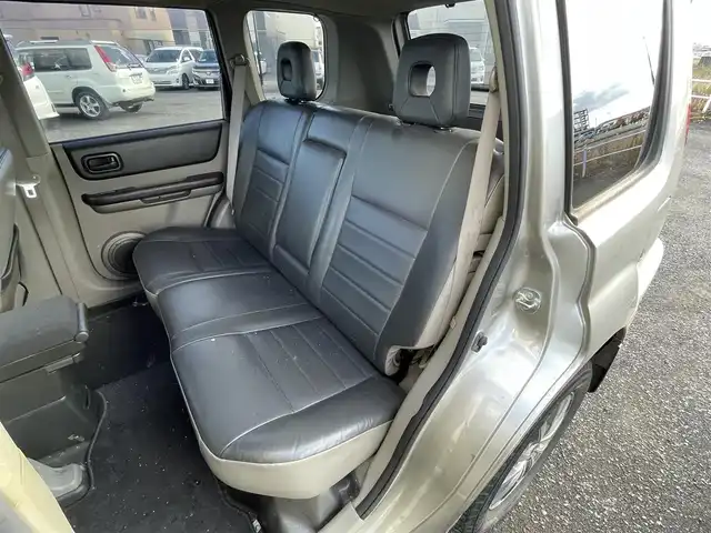 日産 エクストレイル Xt 道央・札幌 2004(平16)年 18.5万km チタニウムシルバー ４WD/寒冷地仕様/社外メモリーナビ/AM/FM/TV/ワイパーデアイサー/前席シートヒーター/レザーシート/革巻きステアリング/リモコンキー/HIDヘッドライト/フォグランプ/ヘッドライトレベライザー/電動格納ミラー/フロアマット/ドアバイザー/社外エンジンスターター