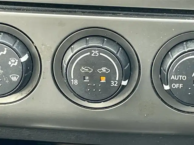 日産 エクストレイル Xt 道央・札幌 2004(平16)年 18.5万km チタニウムシルバー ４WD/寒冷地仕様/社外メモリーナビ/AM/FM/TV/ワイパーデアイサー/前席シートヒーター/レザーシート/革巻きステアリング/リモコンキー/HIDヘッドライト/フォグランプ/ヘッドライトレベライザー/電動格納ミラー/フロアマット/ドアバイザー/社外エンジンスターター