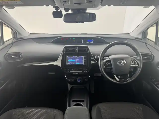 トヨタ プリウス SセーフティプラスⅡ 群馬県 2022(令4)年 5.1万km プラチナホワイトパールマイカ 純正ディーラーナビ（NSLN-W68)/・Bluetooth/AUX/バックガイドモニター/＝＝＝＝＝＝＝＝＝＝/純正ナビ　バックカメラ　追従クルーズコントロール　トヨタセーフティセンス　ドライブレコーダー　ビルトインＥＴＣ　ＬＥＤヘッドライト　オートライト　ＡＣ１００Ｖ電源　自動防眩ミラー　スマートキー　禁煙車