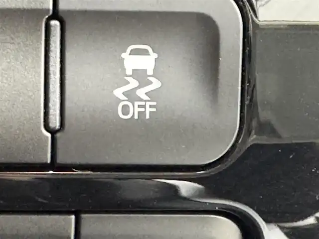 トヨタ プリウス SセーフティプラスⅡ 群馬県 2022(令4)年 5.1万km プラチナホワイトパールマイカ 純正ディーラーナビ（NSLN-W68)/・Bluetooth/AUX/バックガイドモニター/＝＝＝＝＝＝＝＝＝＝/純正ナビ　バックカメラ　追従クルーズコントロール　トヨタセーフティセンス　ドライブレコーダー　ビルトインＥＴＣ　ＬＥＤヘッドライト　オートライト　ＡＣ１００Ｖ電源　自動防眩ミラー　スマートキー　禁煙車