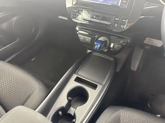 トヨタ プリウス SセーフティプラスⅡ 群馬県 2022(令4)年 5.1万km プラチナホワイトパールマイカ 純正ディーラーナビ（NSLN-W68)/・Bluetooth/AUX/バックガイドモニター/＝＝＝＝＝＝＝＝＝＝/純正ナビ　バックカメラ　追従クルーズコントロール　トヨタセーフティセンス　ドライブレコーダー　ビルトインＥＴＣ　ＬＥＤヘッドライト　オートライト　ＡＣ１００Ｖ電源　自動防眩ミラー　スマートキー　禁煙車