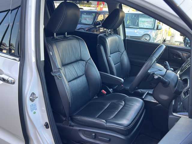 ホンダ オデッセイ アブソルート EX 大阪府 2015(平27)年 7.9万km ホワイトオーキッドパール ワンオーナー　衝突軽減システム　両側パワースライドドア　純正ナビ　全周囲カメラ　フルセグＴＶ　ＤＶＤ　ＣＤ　Ｂｌｕｅｔｏｏｔｈ　ＨＤＭＩ　フリップダウンモニター　Ｐアシスト　ＢＳＭ　レーダークルコン　ドライブレコーダー　2列目サンシェード　ETC　プッシュスタート　スマートキー　スペアキー　取扱説明書　保証書　