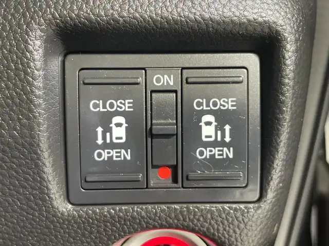 ホンダ Ｎ ＢＯＸ カスタム G L ターボ ホンダセンシング 神奈川県 2020(令2)年 3万km クリスタルブラックパール ホンダセンシング/　　・衝突軽減ブレーキ/　　・車線維持支援システム/　　・アダプティブクルーズコントロール/　　・オートハイビーム/純正8インチナビ/フルセグテレビ/Bluetooth/バックカメラ/ETC/ドラレコ(前後)/ハーフレザー/シートヒーター/両側パワースライドドア/純正LED/純正15インチアルミホイール