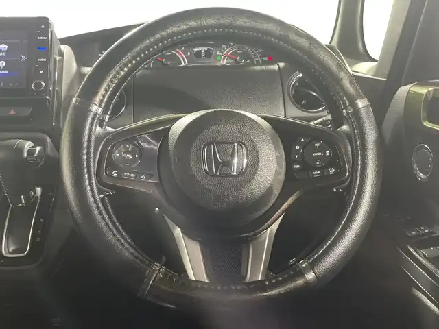 ホンダ Ｎ ＢＯＸ カスタム G L ターボ ホンダセンシング 神奈川県 2020(令2)年 3万km クリスタルブラックパール ホンダセンシング/　　・衝突軽減ブレーキ/　　・車線維持支援システム/　　・アダプティブクルーズコントロール/　　・オートハイビーム/純正8インチナビ/フルセグテレビ/Bluetooth/バックカメラ/ETC/ドラレコ(前後)/ハーフレザー/シートヒーター/両側パワースライドドア/純正LED/純正15インチアルミホイール