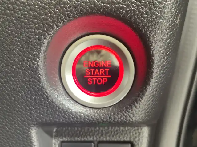 ホンダ Ｎ ＢＯＸ カスタム G L ターボ ホンダセンシング 神奈川県 2020(令2)年 3万km クリスタルブラックパール ホンダセンシング/　　・衝突軽減ブレーキ/　　・車線維持支援システム/　　・アダプティブクルーズコントロール/　　・オートハイビーム/純正8インチナビ/フルセグテレビ/Bluetooth/バックカメラ/ETC/ドラレコ(前後)/ハーフレザー/シートヒーター/両側パワースライドドア/純正LED/純正15インチアルミホイール