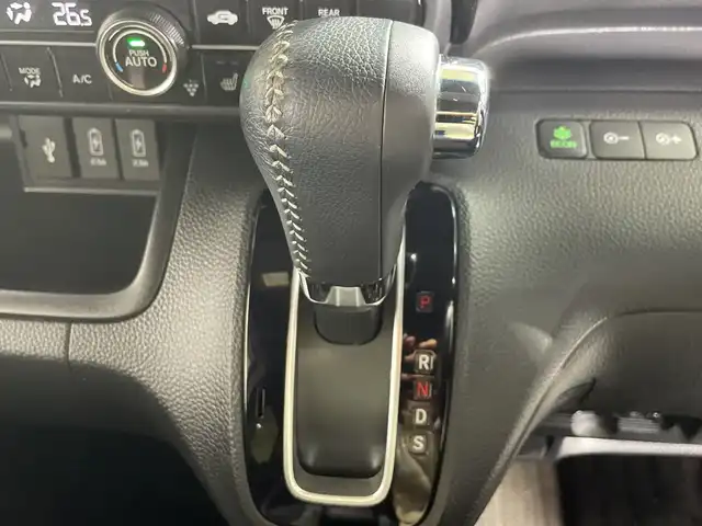 ホンダ Ｎ ＢＯＸ カスタム G L ターボ ホンダセンシング 神奈川県 2020(令2)年 3万km クリスタルブラックパール ホンダセンシング/　　・衝突軽減ブレーキ/　　・車線維持支援システム/　　・アダプティブクルーズコントロール/　　・オートハイビーム/純正8インチナビ/フルセグテレビ/Bluetooth/バックカメラ/ETC/ドラレコ(前後)/ハーフレザー/シートヒーター/両側パワースライドドア/純正LED/純正15インチアルミホイール