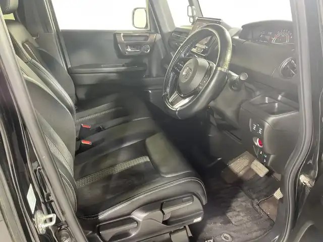 ホンダ Ｎ ＢＯＸ カスタム G L ターボ ホンダセンシング 神奈川県 2020(令2)年 3万km クリスタルブラックパール ホンダセンシング/　　・衝突軽減ブレーキ/　　・車線維持支援システム/　　・アダプティブクルーズコントロール/　　・オートハイビーム/純正8インチナビ/フルセグテレビ/Bluetooth/バックカメラ/ETC/ドラレコ(前後)/ハーフレザー/シートヒーター/両側パワースライドドア/純正LED/純正15インチアルミホイール