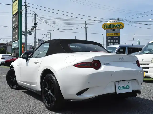 マツダ ロードスター RS 神奈川県 2024(令6)年 0.2万km スノーフレイクホワイトパールマイカ 6M/T/DSCトラックモード/アシンメトリックLSD/8.8インチディスプレイオーディオ/マツダコネクト/AppleCarPlay/AndroidAuto/BOSEスピーカー9スピーカー/地デジTV/USBタイプC端子2個/BILSTEIN製ダンパー/RECARO製ブラックナッパ革アルカンターラコンビシート/フロントサスタワーバー/インダクションサウンドエンハンサー/アドバンストキーレスエントリーシステム/iアクティブセンス/スマートブレーキサポート/ブラインドスポットモニター/車線逸脱警報システム/レーダークルーズコントロール/ドラレコ/取扱説明書/保証書