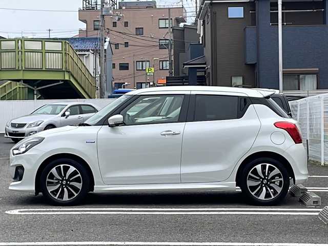 スズキ スイフト HYBRID RS 兵庫県 2018(平30)年 3.1万km ピュアホワイトP セーフティパッケージ/デュアルセンサーブレーキサポート/誤発進抑制機能/先行車発信お知らせ機能/ハイビームアシスト/オートライト/サイド、カーテンエアバック/運転席アームレスト/アダプティブクルーズ/ふらつき警報機能/-/ワンオーナー/純正８インチナビ/フルセグTV/Bluetooth/ETC/全方位カメラ/ドライブレコーダー/パドルシフト/運転席シートヒーター/LEDヘッドランプ/パドルシフト/プッシュスタート/スマートキー×3/取扱説明書・保証書