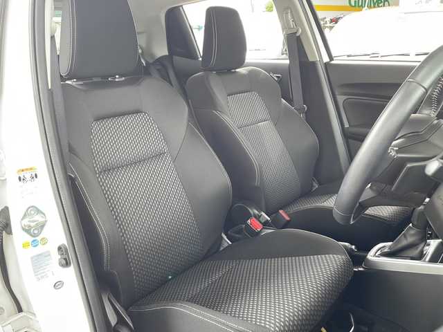 スズキ スイフト HYBRID RS 兵庫県 2018(平30)年 3.1万km ピュアホワイトP セーフティパッケージ/デュアルセンサーブレーキサポート/誤発進抑制機能/先行車発信お知らせ機能/ハイビームアシスト/オートライト/サイド、カーテンエアバック/運転席アームレスト/アダプティブクルーズ/ふらつき警報機能/-/ワンオーナー/純正８インチナビ/フルセグTV/Bluetooth/ETC/全方位カメラ/ドライブレコーダー/パドルシフト/運転席シートヒーター/LEDヘッドランプ/パドルシフト/プッシュスタート/スマートキー×3/取扱説明書・保証書