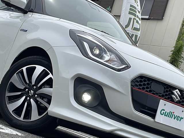 スズキ スイフト HYBRID RS 兵庫県 2018(平30)年 3.1万km ピュアホワイトP セーフティパッケージ/デュアルセンサーブレーキサポート/誤発進抑制機能/先行車発信お知らせ機能/ハイビームアシスト/オートライト/サイド、カーテンエアバック/運転席アームレスト/アダプティブクルーズ/ふらつき警報機能/-/ワンオーナー/純正８インチナビ/フルセグTV/Bluetooth/ETC/全方位カメラ/ドライブレコーダー/パドルシフト/運転席シートヒーター/LEDヘッドランプ/パドルシフト/プッシュスタート/スマートキー×3/取扱説明書・保証書