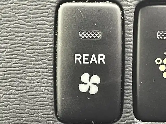 トヨタ アイシス プラタナ Vセレクション 群馬県 2013(平25)年 5.5万km ダークブルーマイカ 純正フリップダウンモニター　純正７インチナビ　両側パワースライドドア　バックカメラ　Ｂｌｕｅｔｏｏｔｈ　フルセグＴＶ　ＥＴＣ　スマートキー　プッシュスタート　純正ＡＷ　キセノンヘッドライト　禁煙車