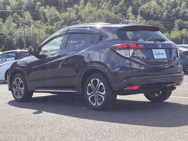 ホンダ ヴェゼル ハイブリッド Z ホンダセンシング 佐賀県 2016(平28)年 9.2万km ルーセブラックM ワンオーナー/Gathersナビ/バックカメラ/衝突被害軽減ブレーキ/路線逸脱警報/アダプティブクルーズコントロール/電動パーキングブレーキ/オートブレーキホールド/ステアリングリモコン/パドルシフト/ハーフレザーシート/シートヒーター/ドライブレコーダー/ビルトインＥＴＣ/プッシュスタート/スマートキー/LEDヘッドライト/フォグライト/純正アルミホイール