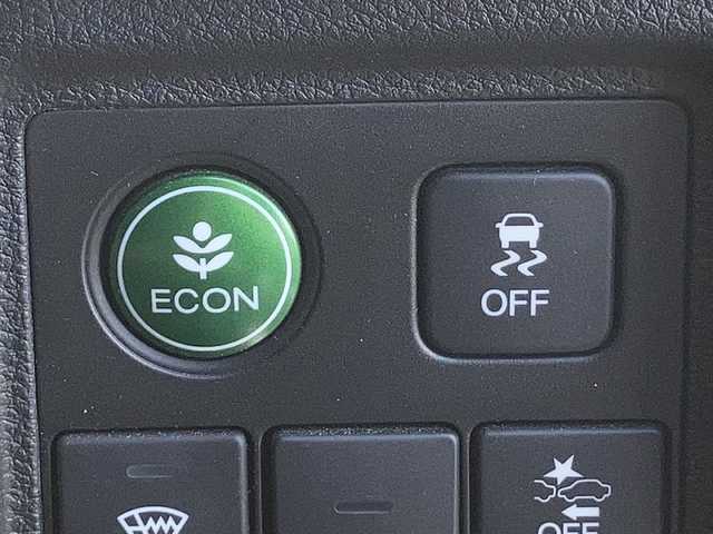 ホンダ ヴェゼル ハイブリッド Z ホンダセンシング 佐賀県 2016(平28)年 9.2万km ルーセブラックM ワンオーナー/Gathersナビ/バックカメラ/衝突被害軽減ブレーキ/路線逸脱警報/アダプティブクルーズコントロール/電動パーキングブレーキ/オートブレーキホールド/ステアリングリモコン/パドルシフト/ハーフレザーシート/シートヒーター/ドライブレコーダー/ビルトインＥＴＣ/プッシュスタート/スマートキー/LEDヘッドライト/フォグライト/純正アルミホイール