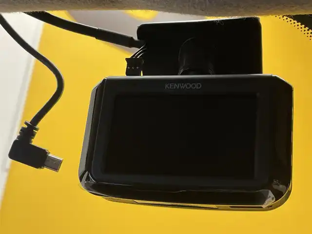 三菱 デリカミニ T 群馬県 2024(令6)年 1.3万km 緑Ⅱ 安全装備/・衝突軽減ブレーキ/・レーンキープアシスト/・ダウンヒルアシスト/・クリアランスソナー/・オートハイビーム/・オートライト/・横滑り防止/社外７インチナビ/・AM/FM/ワンセグTV/・Bluetooth/CD/AUX/バックカメラ/前席シートヒーター/パドルシフト/片側電動スライドドア/ETC/LEDヘッドライト/LEDフォグランプ/純正ドアバイザー/スマートキー/プッシュスタート