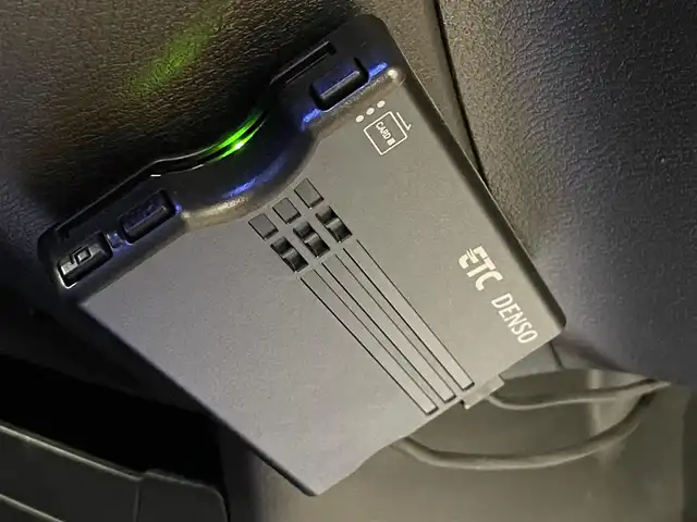 三菱 デリカミニ T 群馬県 2024(令6)年 1.3万km 緑Ⅱ 安全装備/・衝突軽減ブレーキ/・レーンキープアシスト/・ダウンヒルアシスト/・クリアランスソナー/・オートハイビーム/・オートライト/・横滑り防止/社外７インチナビ/・AM/FM/ワンセグTV/・Bluetooth/CD/AUX/バックカメラ/前席シートヒーター/パドルシフト/片側電動スライドドア/ETC/LEDヘッドライト/LEDフォグランプ/純正ドアバイザー/スマートキー/プッシュスタート