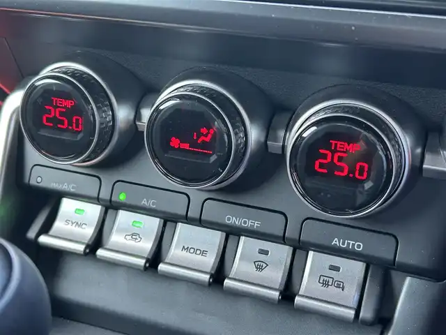 トヨタ ＧＲ８６ RZ 島根県 2023(令5)年 0.7万km クリスタルホワイトパール 登録時走行距離6873km/ワンオーナー/純正9インチナビ（AM/FM/CD/DVD/SD/USB/BT）/フルセグTV/バックカメラ/クルーズコントロール/オートライト/LEDヘッドライト/前席シートヒーター/ETC/プッシュスタート/取扱説明書/保証書/ナビ取扱説明書
