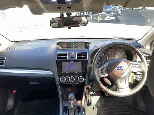 スバル インプレッサ Ｇ４ 2．0i アイサイト プラウドED 宮崎県 2015(平27)年 2.3万km ダークグレーメタリック 社外SDナビ/フルセグテレビ/Bluetooth/アイドリングストップ/クルーズコントロール/プッシュスタート/ETC/純正アルミホイール/純正フロアマット/パワーシート/ドライブレコーダー/オートライト/パワーステアリング/パワーウィンドウ