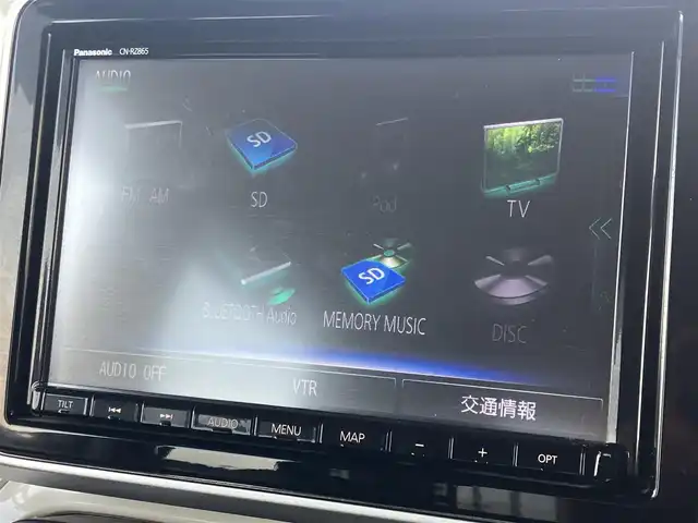 スズキ スペーシア HYBRID X 道南・函館 2021(令3)年 2.2万km シフォンアイボリーM /純正ナビ//フルセグＴＶ//全周囲カメラ//シートヒーター//両側パワースライドドア//ヘッドアップディスプレイ//衝突被害軽減ブレーキ//車線逸脱警報//オートハイビーム//コーナーセンサー//アイドリングストップ