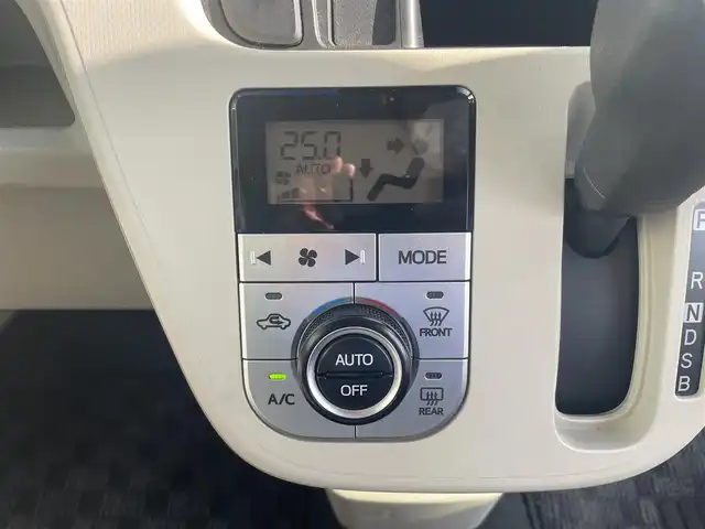 ダイハツ ムーヴ X SAⅢ 富山県 2019(平31)年 5.7万km ホワイト 社外ナビ／/フルセグＴＶ／/ＤＶＤ再生／/バックカメラ／/衝突軽減ブレーキ／/オートマチックハイビーム／/アイドリングストップ／/シートヒーター／/プッシュスタートエンジン／/スマートキー／/オートライト／/純正ＡＷ