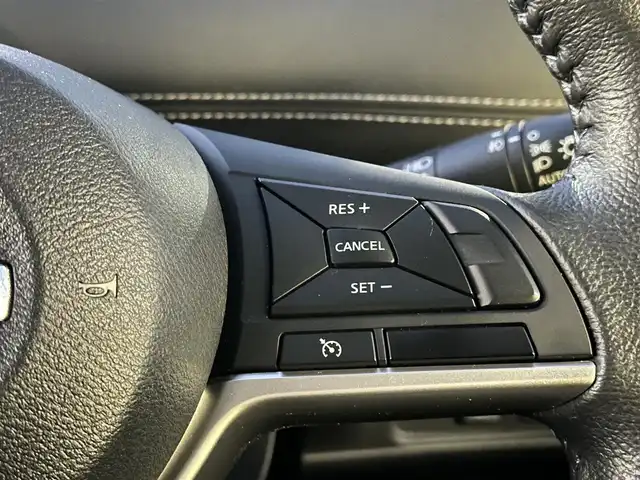 日産 セレナ ハイウェイスター 島根県 2017(平29)年 2.1万km ダイヤモンドブラック 登録時走行距離 20360Km/ワンオーナー/禁煙車/純正ディーラーナビ/フルセグTV/8人乗り/両側パワースライドドア/バックカメラ/HIDヘッドライト/スマートキー/ウィンカーミラー/電動格納ミラー/アイドリングストップ/プッシュスタート/ビルトインETC/16インチ純正アルミ