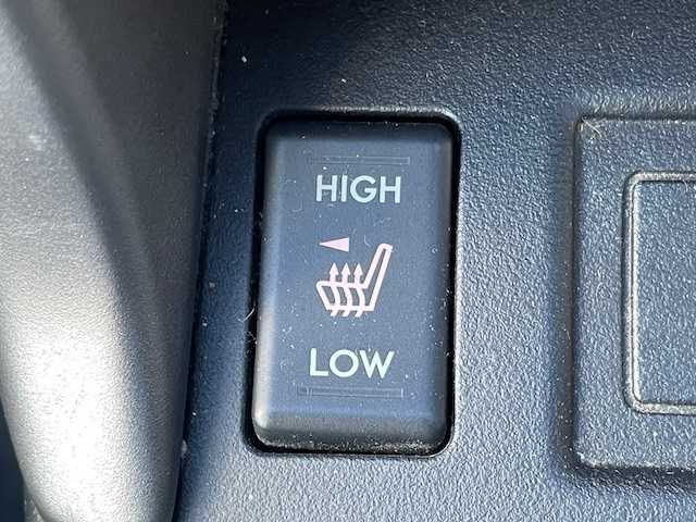 スバル フォレスター 2．0XT アイサイト 茨城県 2013(平25)年 12.5万km ディープシーブルーパール 純正ナビ　/-BT/AM/FM/CD/TV/バックカメラ　/４ＷＤ　/クルーズコントロール　/D席N席パワーシート　/パドルシフト　/スマートキー　/ハーフレザーシート　/D席N席シートヒーター　/純正アルミホイール　/純正オーディオ　/純正フロアマット　/ＥＴＣ/電動格納ミラー/プッシュスタート/X-MODE/アイサイト